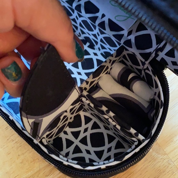 Vera Bradley jewelry box 6,2x3,8x3” in good condition - Picture 8 of 10